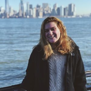 Meet your Posher, Chloe